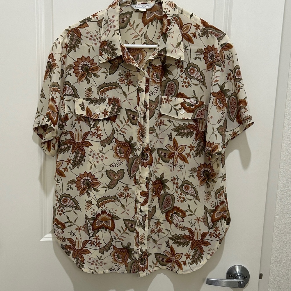 Solo Men's Cream Floral Button Down Shirt
